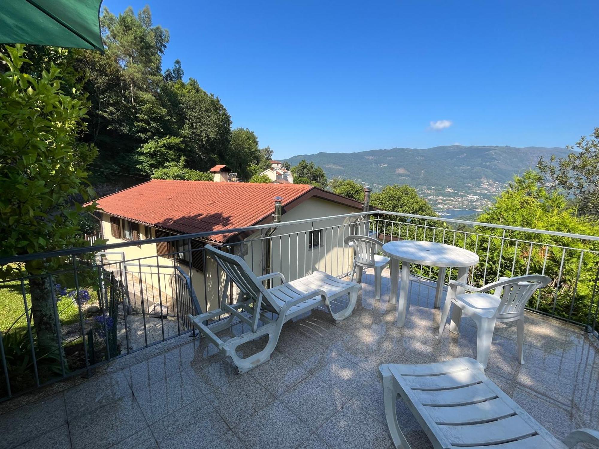 Appartamento Casa De Casarelhos - Vistas Rio, Campo E Montanha - Lareira Geres Esterno foto