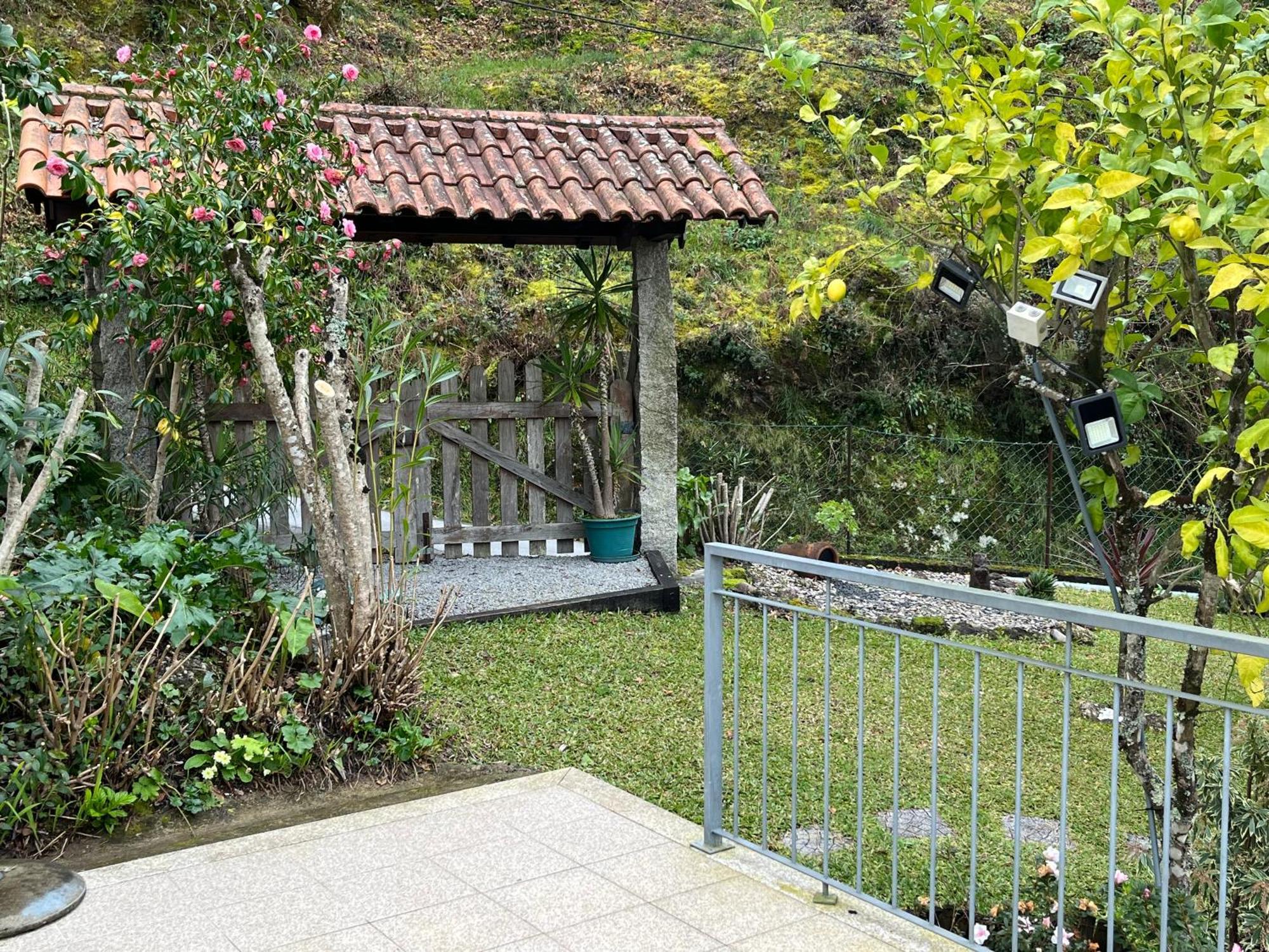 Appartamento Casa De Casarelhos - Vistas Rio, Campo E Montanha - Lareira Geres Esterno foto