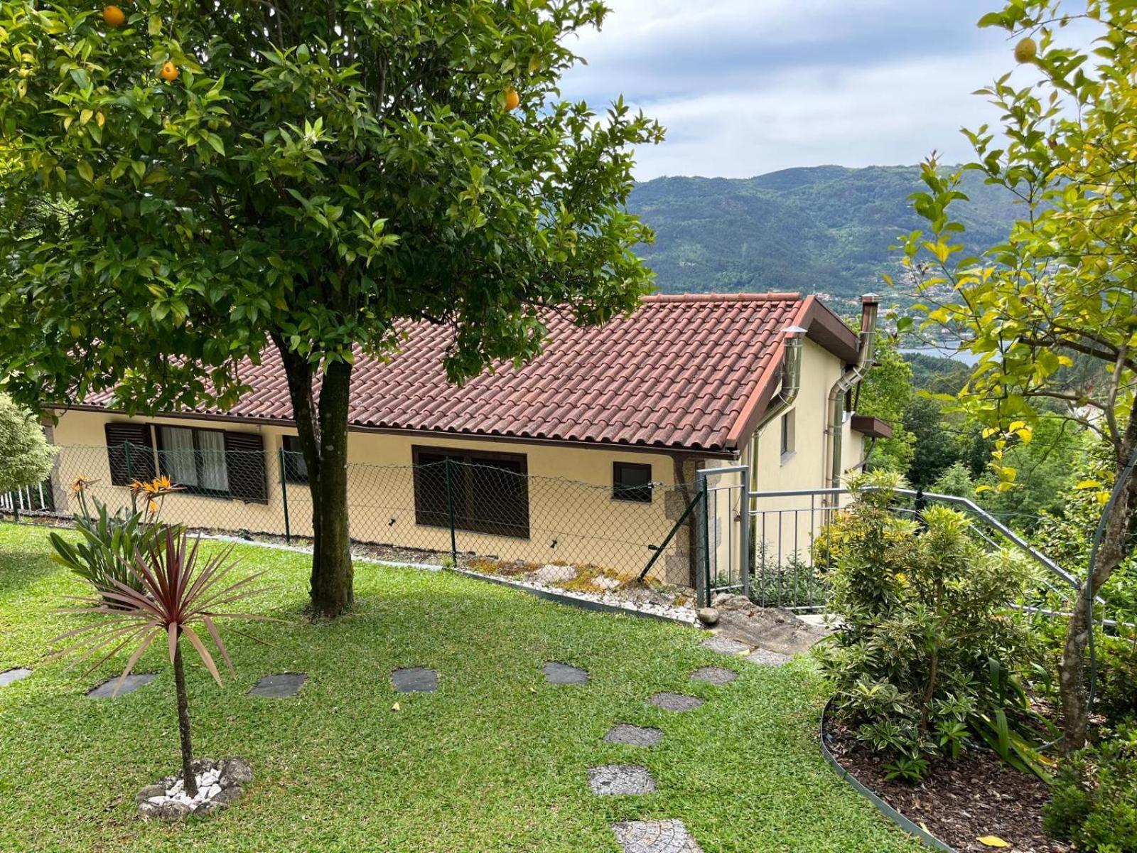 Appartamento Casa De Casarelhos - Vistas Rio, Campo E Montanha - Lareira Geres Esterno foto