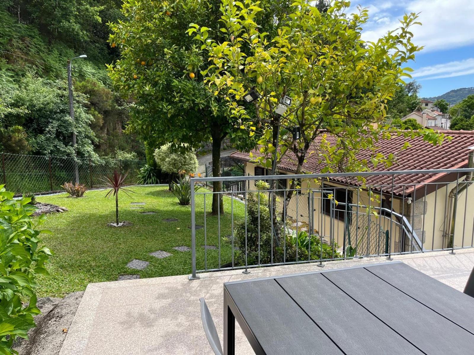 Appartamento Casa De Casarelhos - Vistas Rio, Campo E Montanha - Lareira Geres Esterno foto