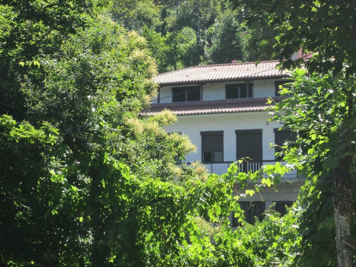 Appartamento Casa De Casarelhos - Vistas Rio, Campo E Montanha - Lareira Geres Esterno foto