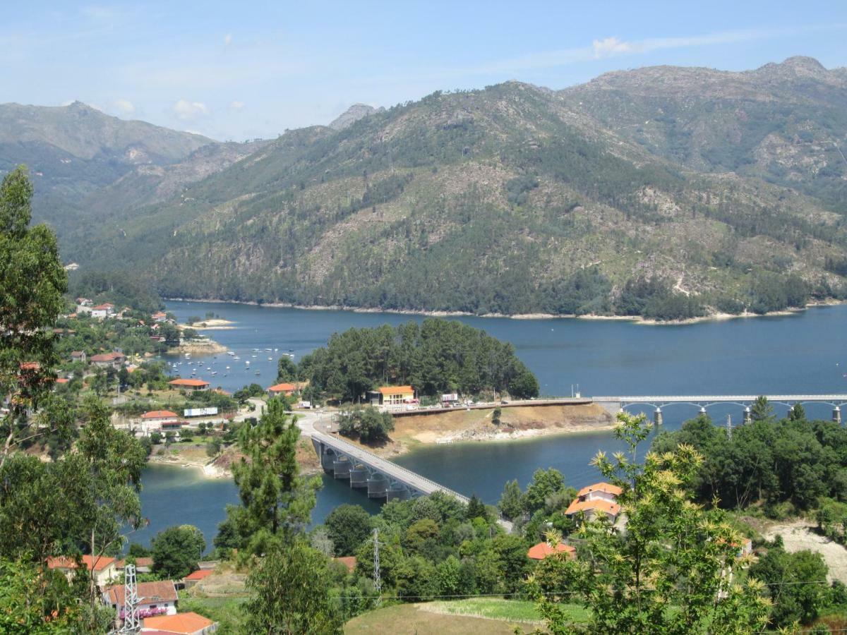 Appartamento Casa De Casarelhos - Vistas Rio, Campo E Montanha - Lareira Geres Esterno foto