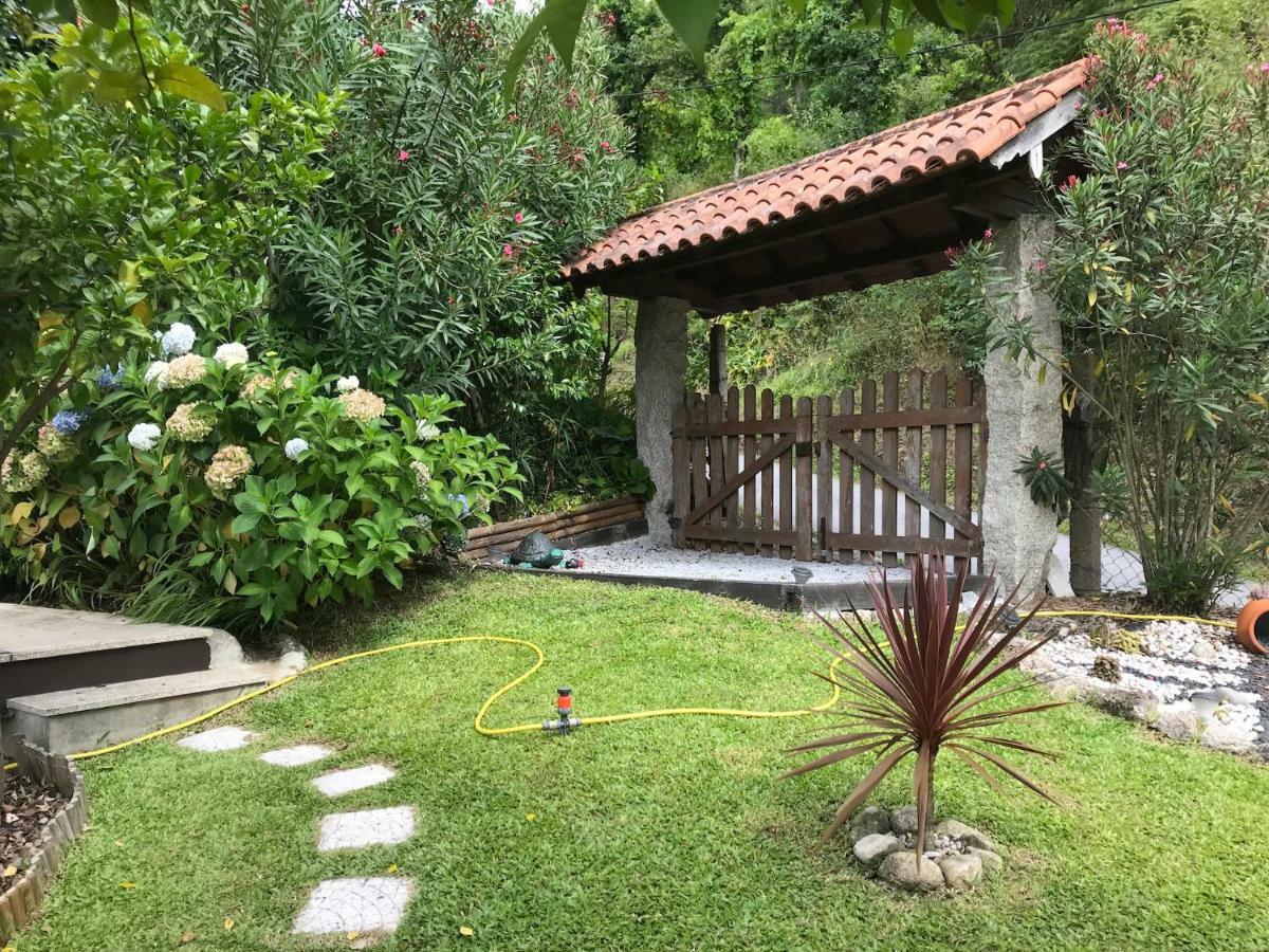 Appartamento Casa De Casarelhos - Vistas Rio, Campo E Montanha - Lareira Geres Esterno foto
