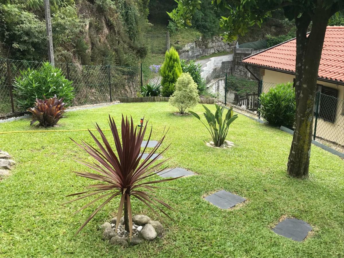 Appartamento Casa De Casarelhos - Vistas Rio, Campo E Montanha - Lareira Geres Esterno foto